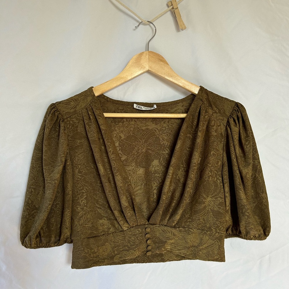 SOLD ‼️ Zara Green/Brown Crop Blouse